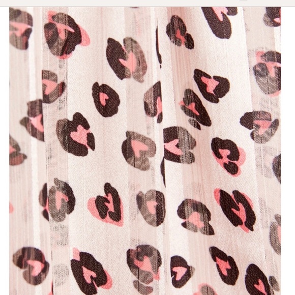 Stella & Dot Cheetah Print Blouse. - Picture 3 of 4